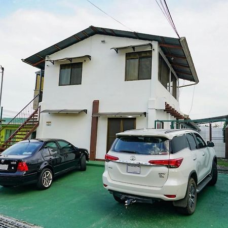 Appartamento Apartamento Equipado En El Centro De La Fortuna Esterno foto