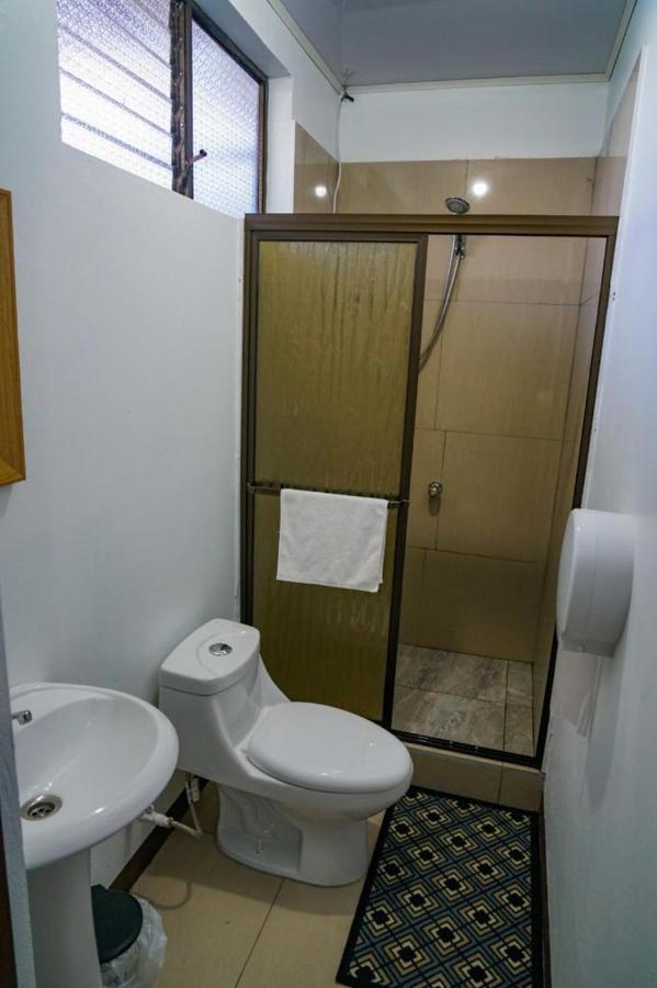 Appartamento Apartamento Equipado En El Centro De La Fortuna Esterno foto