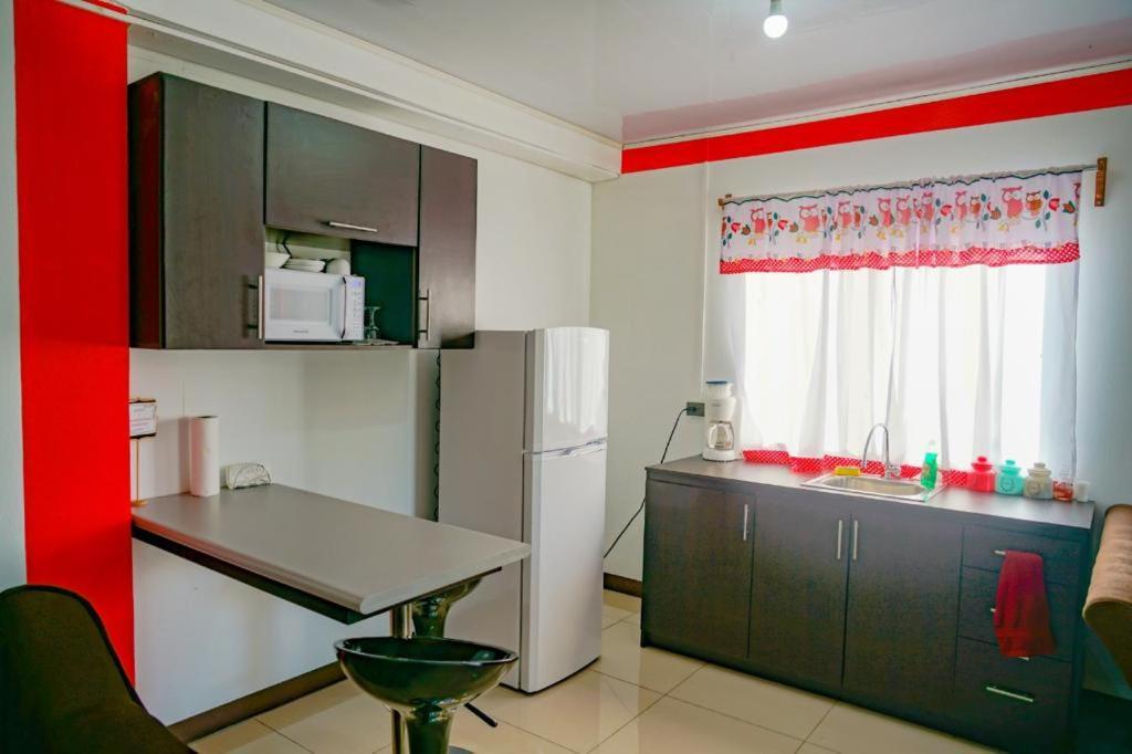 Appartamento Apartamento Equipado En El Centro De La Fortuna Esterno foto